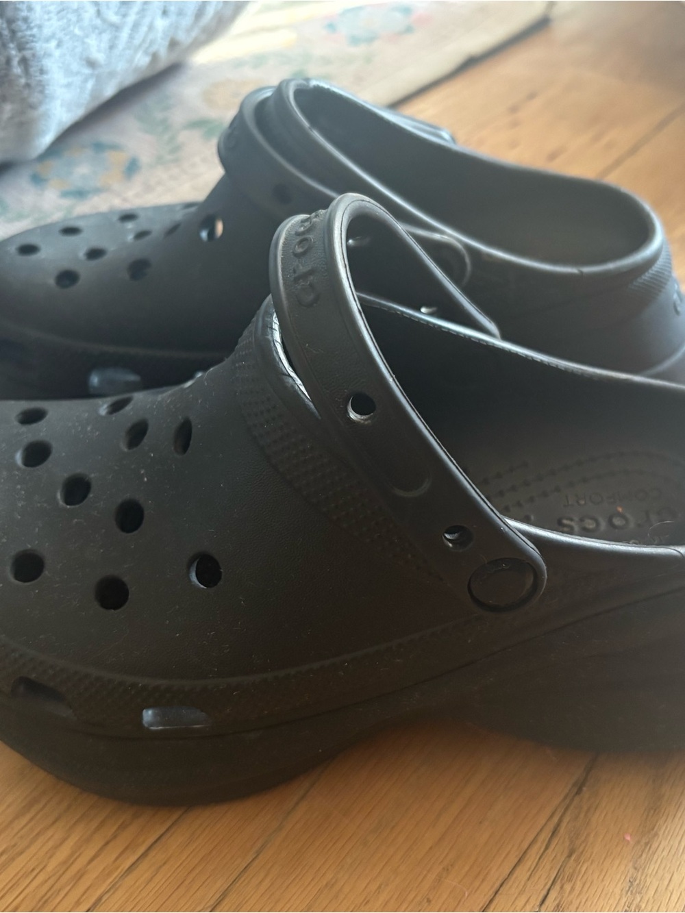 Platform crocs - Picture 2 of 3